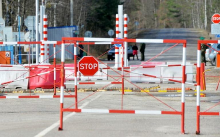 Закрыли границы из за короновируса